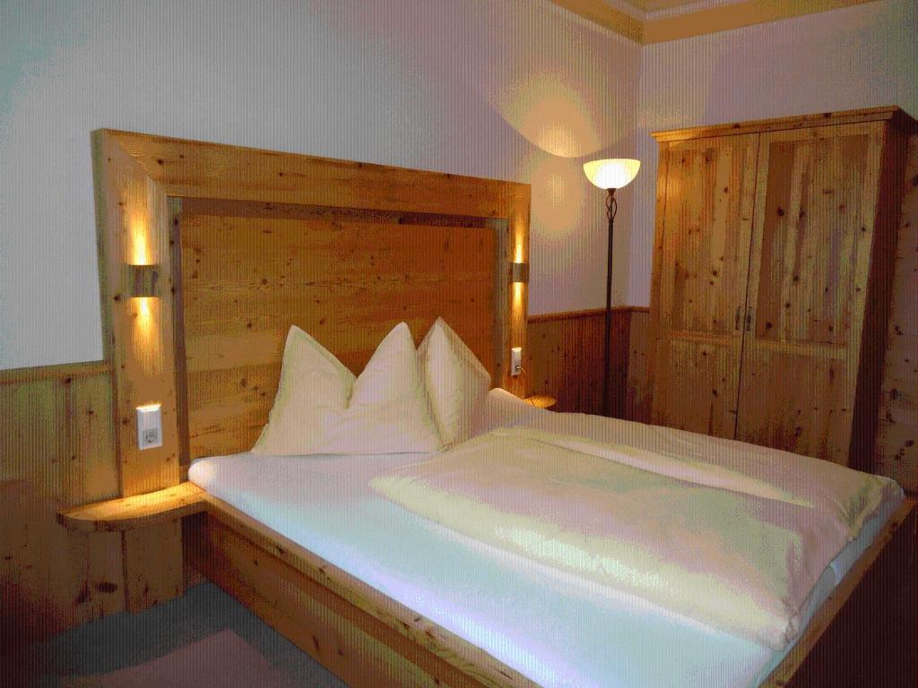 Landgasthof Dorferwirt Oberau Bilik gambar