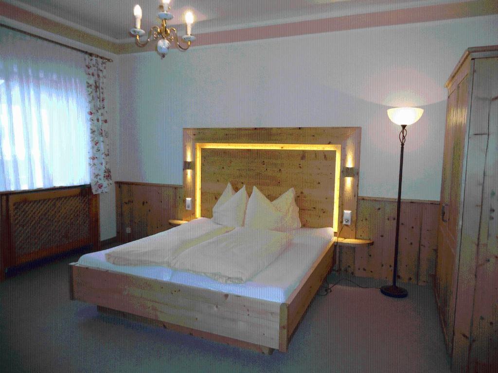 Landgasthof Dorferwirt Oberau Bilik gambar